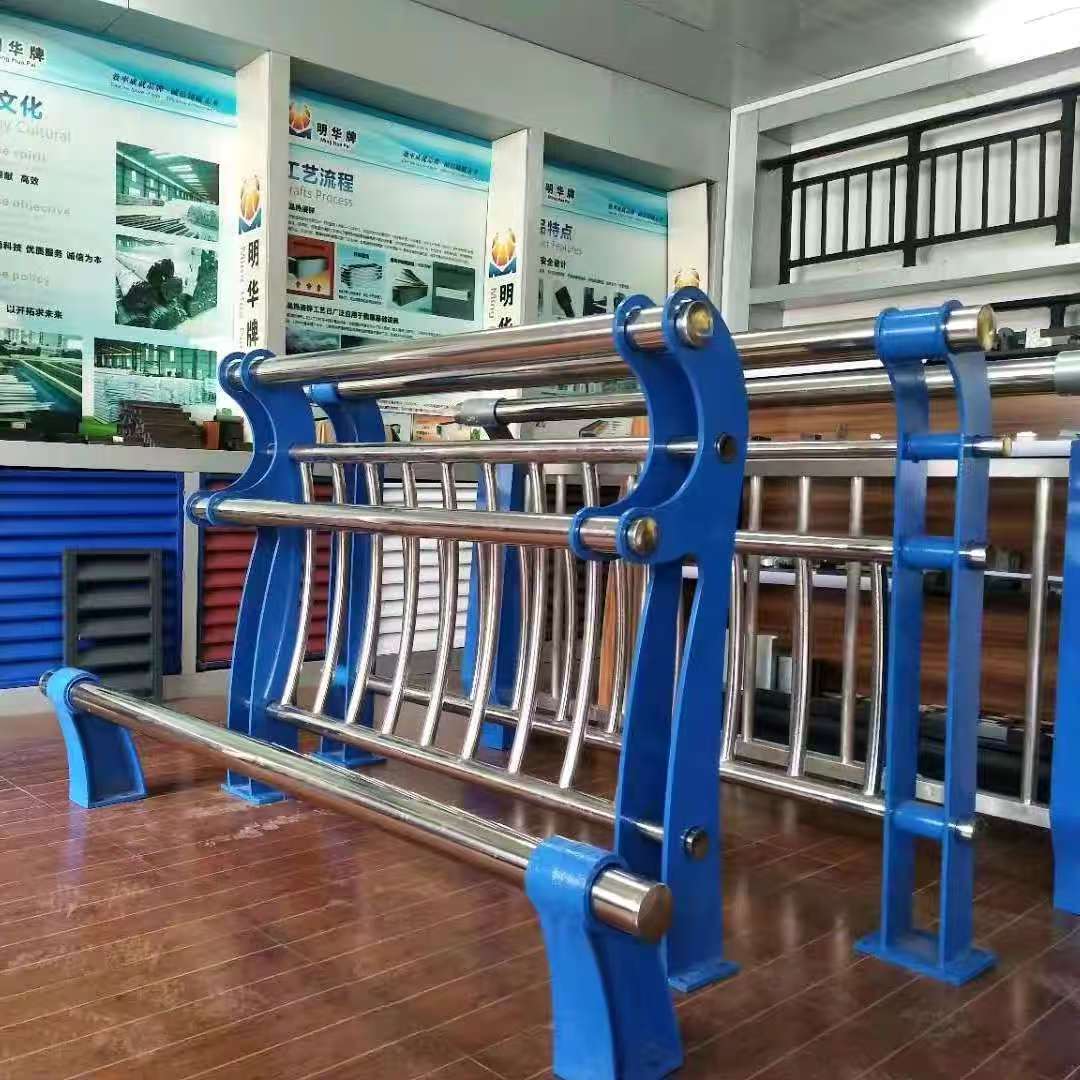 保山市桥梁防撞护栏桥梁护栏 - 一站式服务